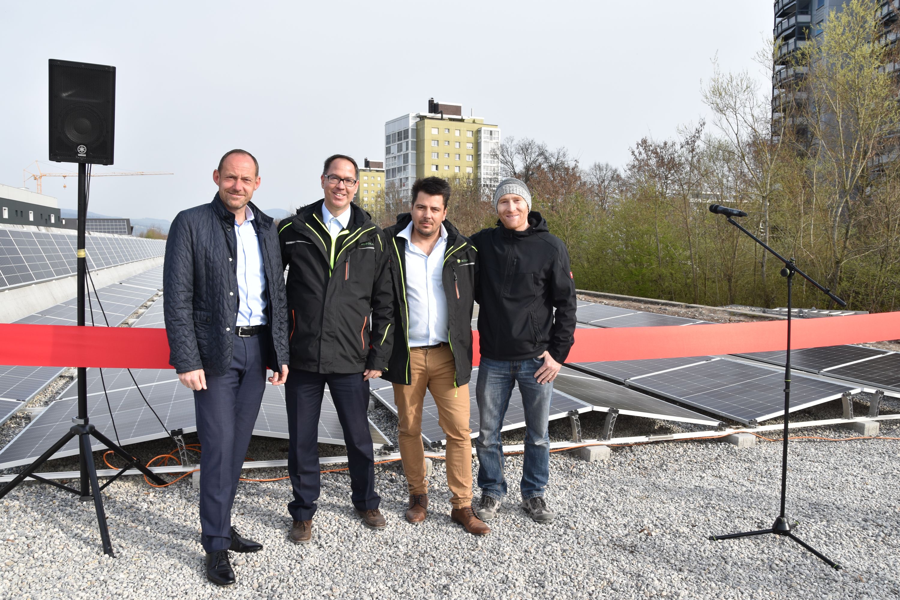AGROLA Team bei der Einweihung in Zofingen